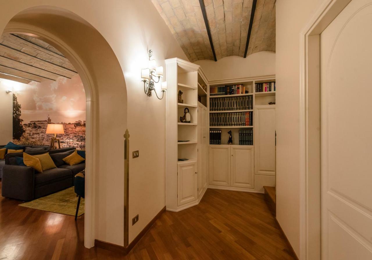 Hometrevi Apartment Rom